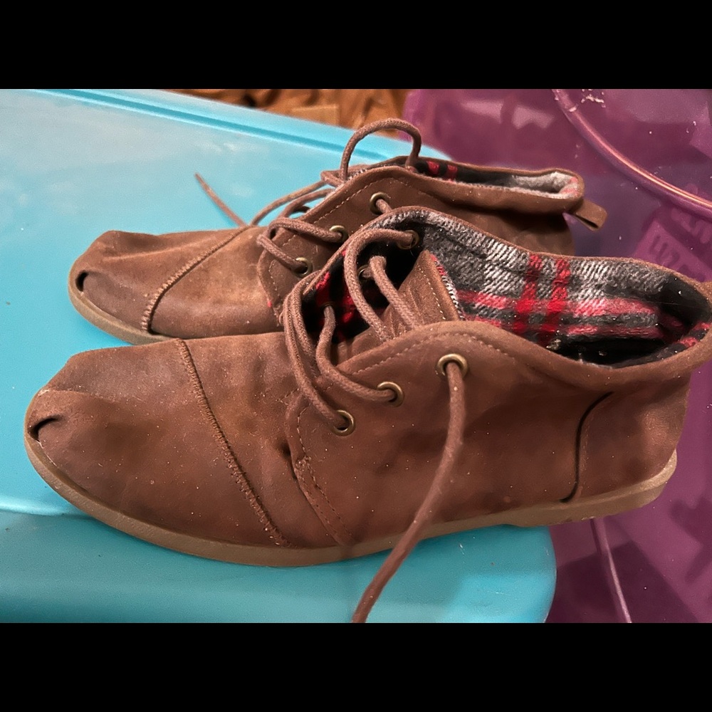 Size 10 womens BOB’s good condition